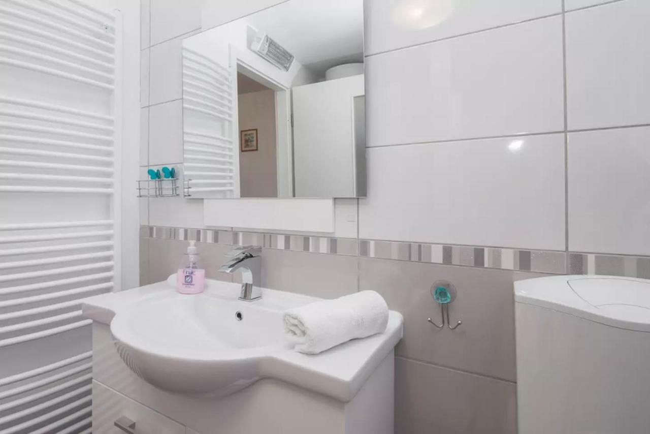 Charming Apartment Koper Extérieur photo