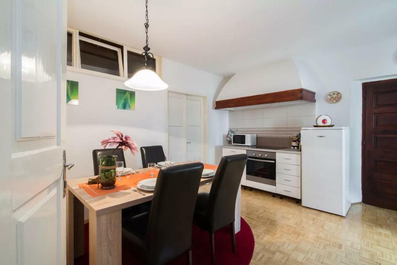 Charming Apartment Koper Extérieur photo