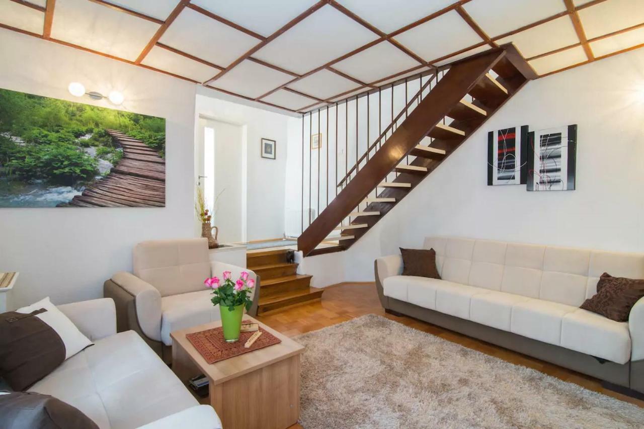 Charming Apartment Koper Extérieur photo